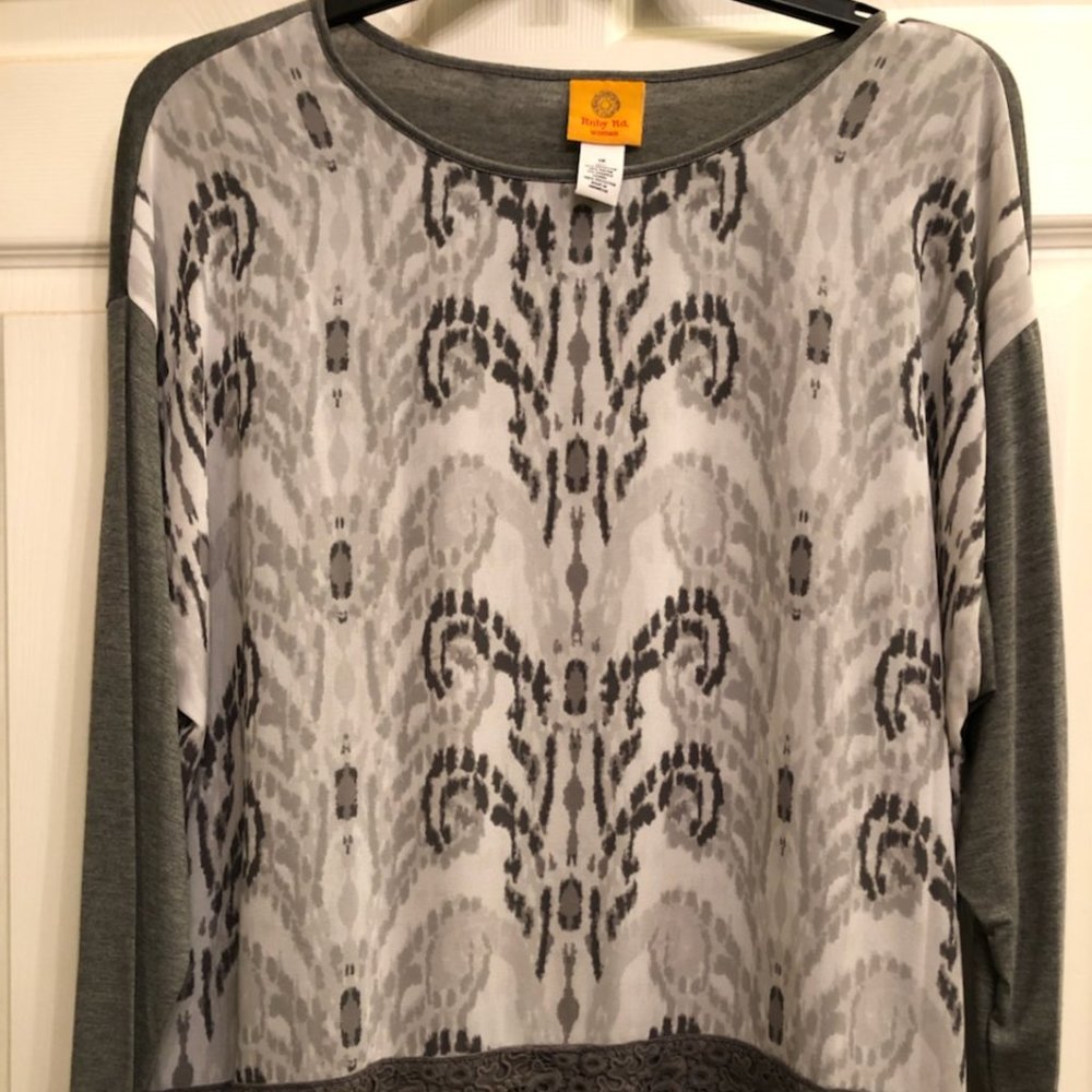 Ruby Road Women's Grey Print Blouse, NWOT